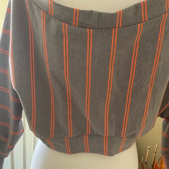 Onion-Striped Gray and Orange Cropped Top NWOT - Picture 8 of 8